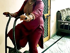 Indian Desi bhabhi fuking gym boys