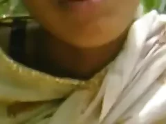 Desi babe gives a good blowjob to in unison in the woods The audio be beneficial to her moans and the sibilate be beneficial to leaves in the forest creates a very off colour atmosphere