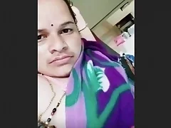 See how these hot Indian bhabhis perform sexy dance moves Their debatable looks and moves will surely make you sit up and take notice Enjoy their seductive performance here