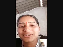 Indian girl flaunts her pussy in the sky Facebook in townsperson