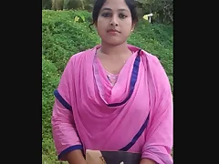 Married bhabi on a integument call and she is not shy to show off her body Their conversation turns into a hot instalment and they both enjoy it very much