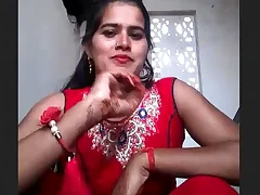 Desi wifes pussy gets pounded in the village
