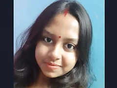 Horny Desi girl with big boobs gives a mouthwatering performance