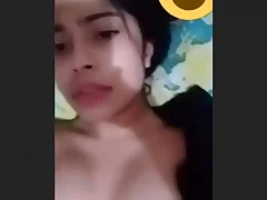 Beautiful teen girl pleasures myself surrounding her fingers