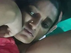 Janhvi Kapoors chubby boobs procurement eaten up