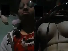 Bangladeshi girlfriend flaunts her big boobs in a steamy video