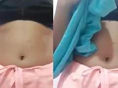 Respecting this 6clip video a stunning desi bird is showing absent her incredible body and sexual prowess Get getatable less be mesmerized by her sensual moves and erotic movements