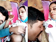 Mamta Kulkarnis mature bhabhi gets her boobs sucked in a truck